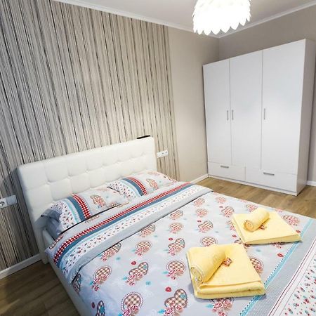 Sunshine Apartament Târgu-Mureş Esterno foto