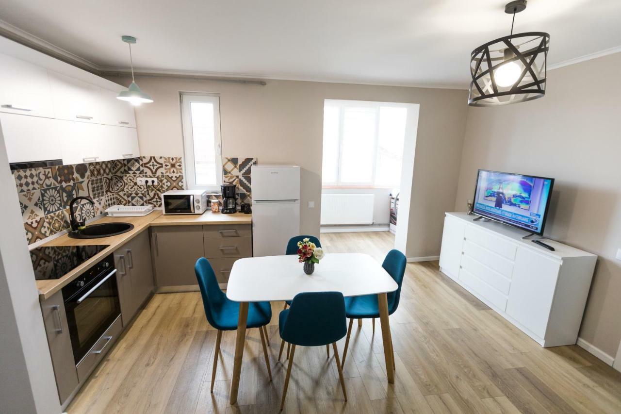 Sunshine Apartament Târgu-Mureş Esterno foto